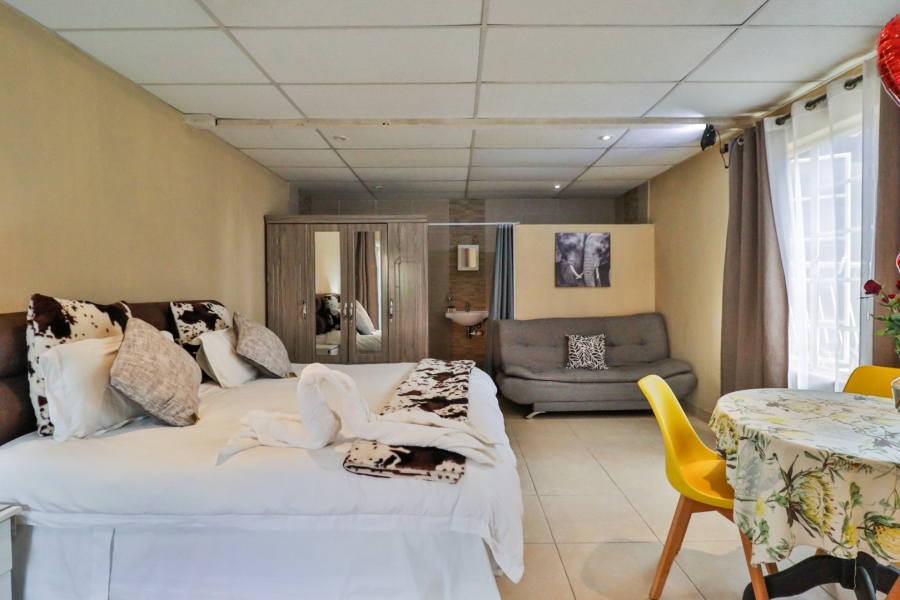 15 Bedroom Property for Sale in Hartbeespoort Rural North West